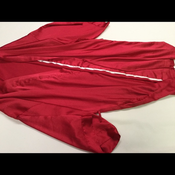 Victoria Secret Robe - Picture 2 of 3